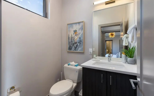 184 Caravelle Drive