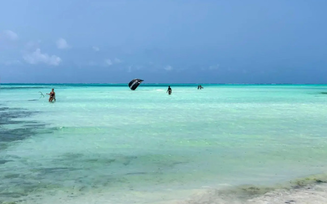 African Paradise Beach Hotel
