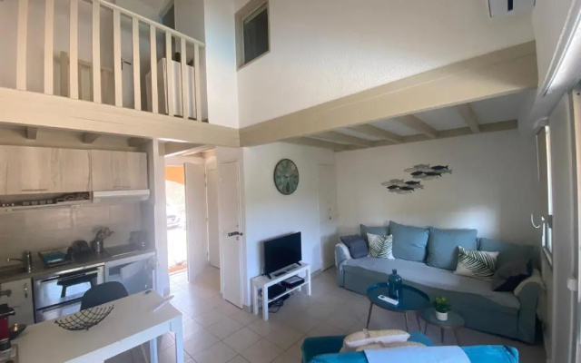 Golfe St Tropez Magique T2 duplex vue mer piscine, garage