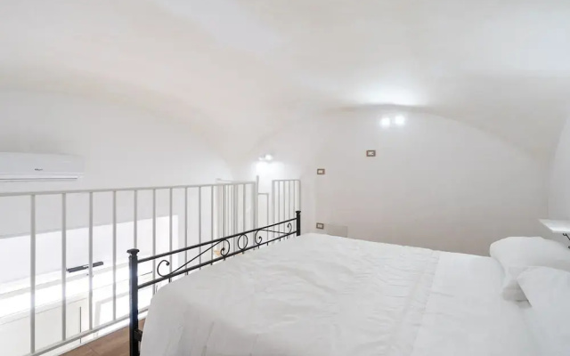 Mifra n 1 in Bari With 1 Bedrooms and 1 Bathrooms