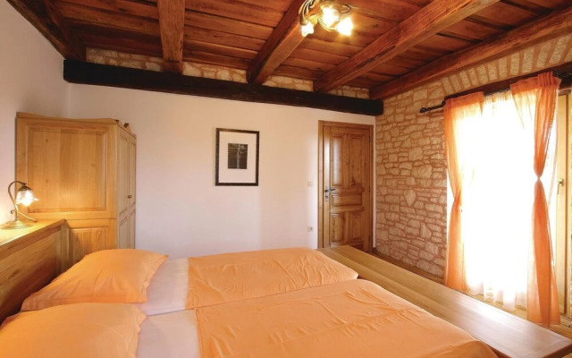 Nice Home in Baderna With Wifi and 2 Bedrooms