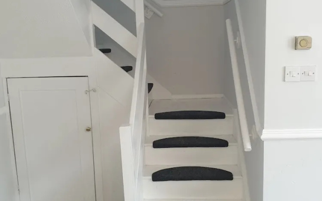 Washington's Diamond 3 Bedroom House Sleeps 6guest