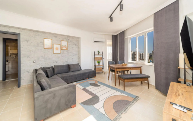 Fantastic Flat with Balcony and View in Aksu