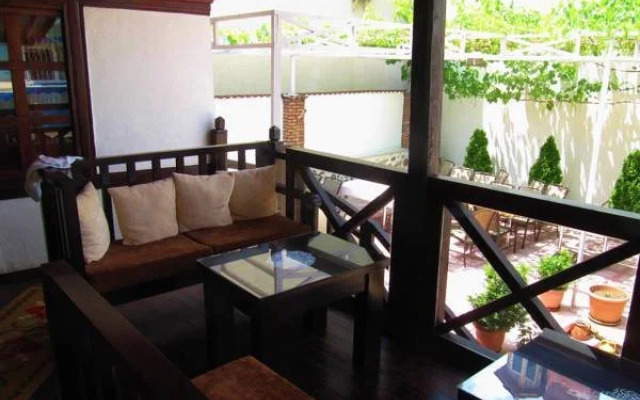 Guesthouse Bujtina Leon