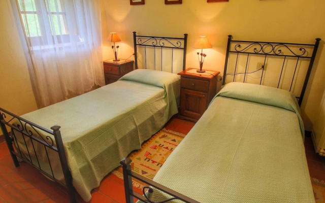 Farmhouse in Umbria Near Palazzo Bourbon
