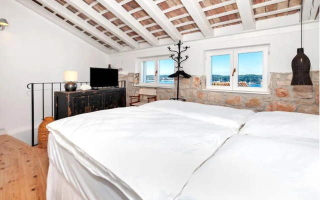 Monte Sea View Residence