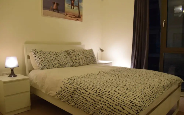 Charming and Spacious 2 Bedroom Flat In Shadwell