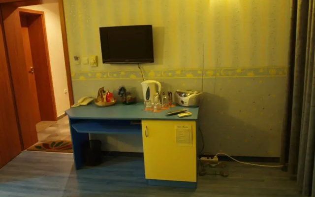 Paralax Hotel