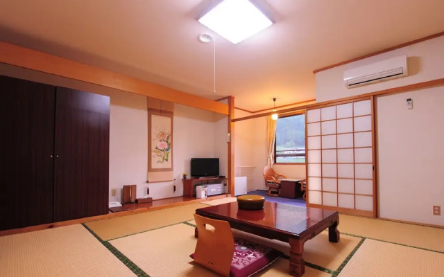 Iyanoyado Kazuraya