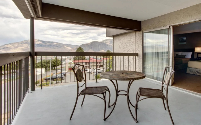Knights Inn Kamloops
