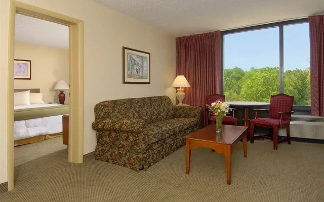 Quality Suites