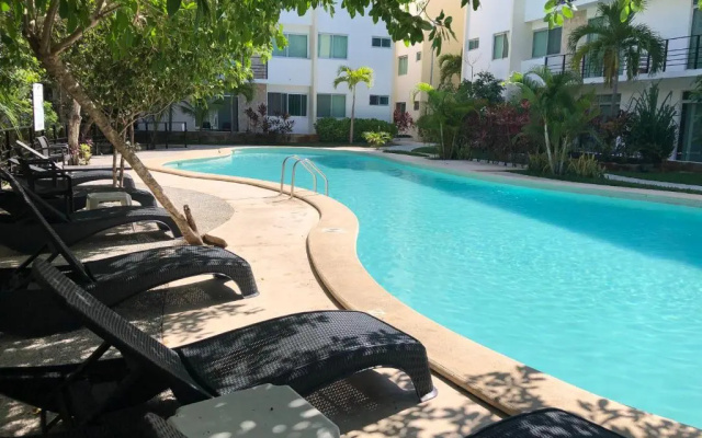 Castell Suites Apartment