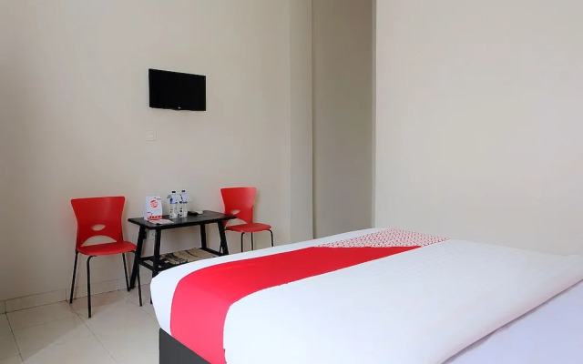 OYO 1426 Assyifa Hotel