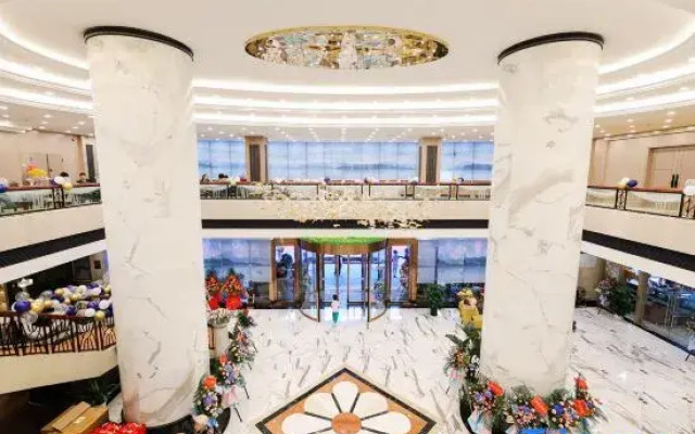 Echarm Plus Hotel (Nanning Railway Station Chaoyang Square)