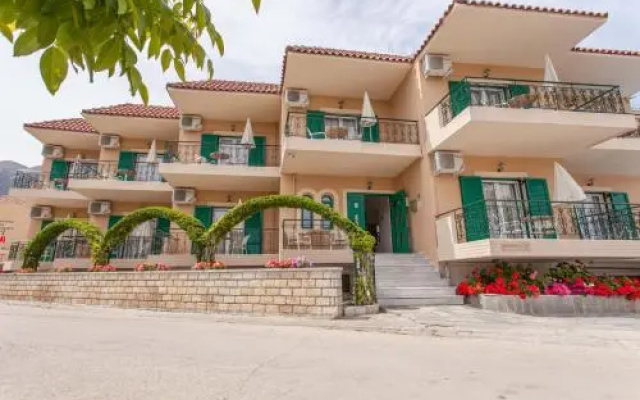 Konstantinos Hotel & Apartments I
