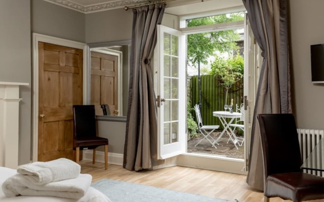 JOIVY New Town Boutique Apartment on India Street