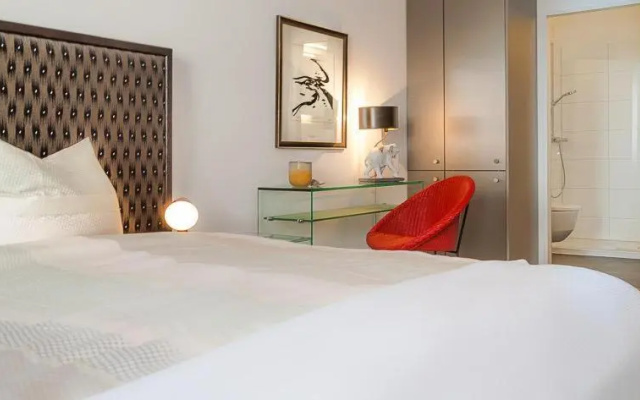 S22_57 Saltwater Suite