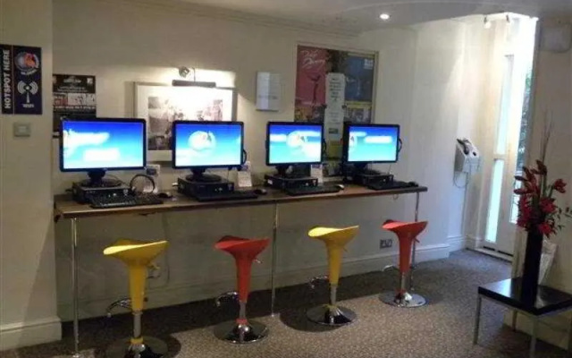 Umi Hotel