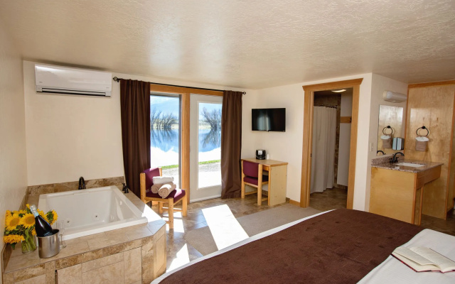 Ninepipes Lodge