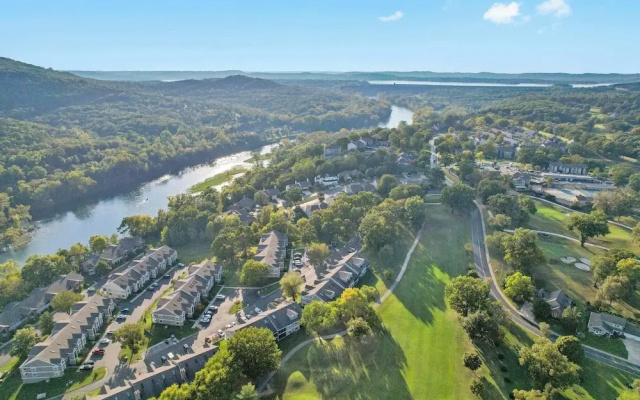 Fairway Retreat for 6 – Walk-in and Pet Friendly