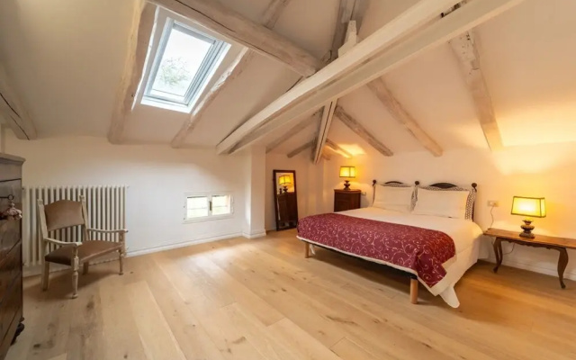 Attic Persichetto with stunning view of Bologna