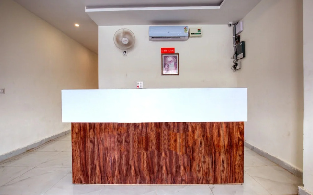 Hotel Midway by OYO Rooms