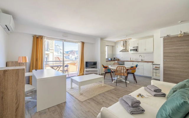 Exceptional Air-conditioned Flat in Cannes