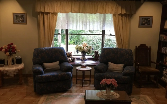 Curtis Falls Apartment