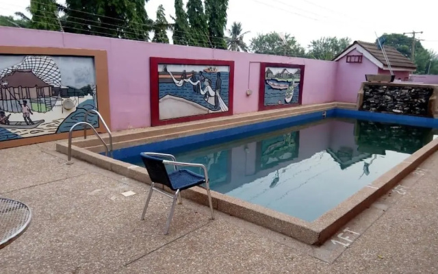 Tadomah Hotel