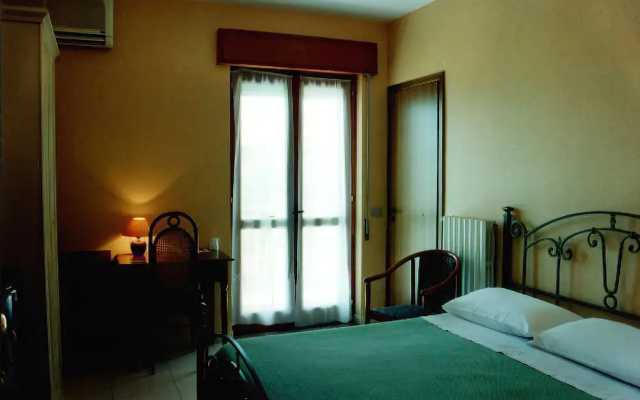 Hotel Bristol