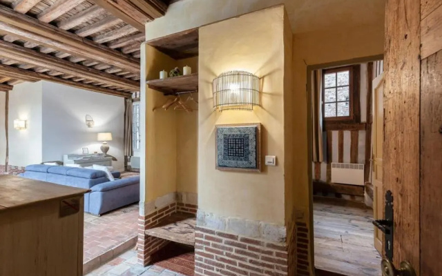 the charming wood - 2ch - 76m2 - full center town