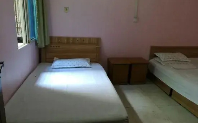 Jixiang Apartment