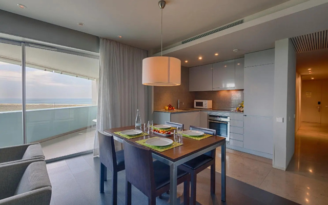 Aqualuz Troia Mar & Rio Hotel & Apartments