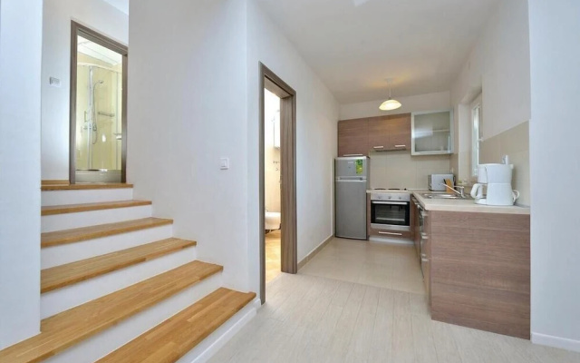 Nice Home in Privlaka With Wifi and 2 Bedrooms