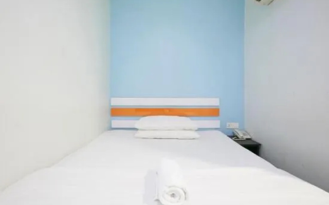 OYO 992 Red Orange Hotel Sdn Bhd Kuala Pilah