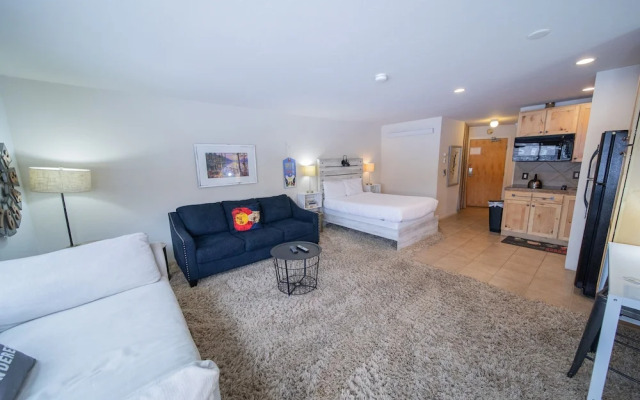 Edgewater 1436