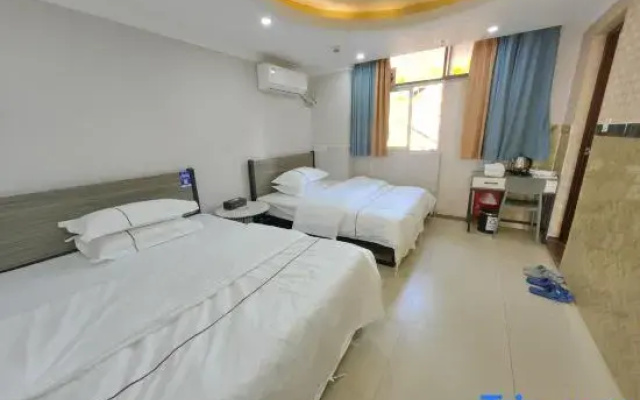 Shenzhen Minglaifa Hotel (Longgang Ailian Subway Station)