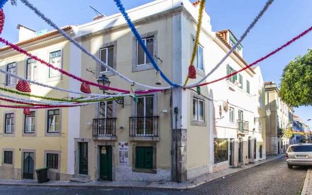 Отель LxWay Bairro Alto - Travessa da Cara вид на фасад