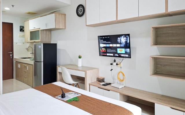 Cozy Studio Room Apartment Springwood Residence Tangerang