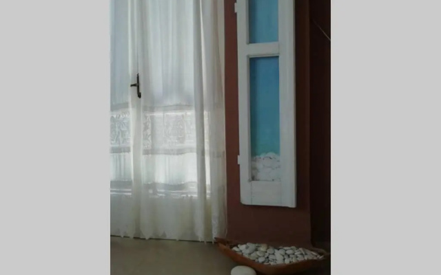 Marys Art and Cultural House 100meters from the beach