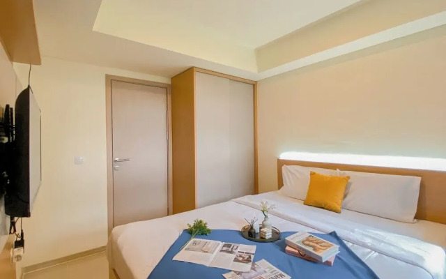 Comfy Warm Tone Studio At Meikarta Apartment