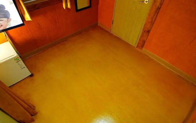 Damso Guest House
