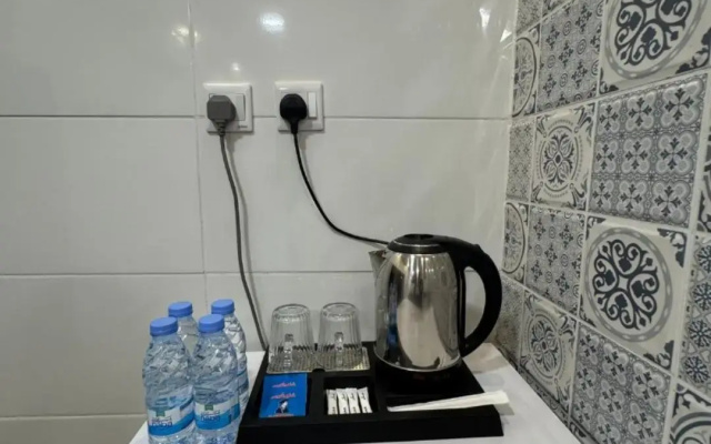 Rose Land Hotel