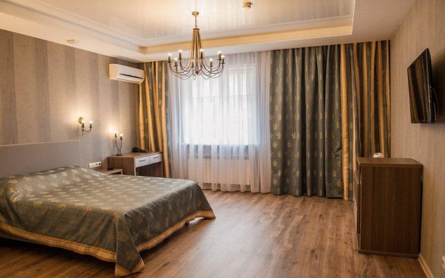 VIP House Hotel on Solnechnaya