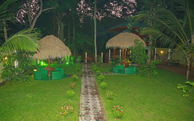 Yala River Front Hotel & Restaurant
