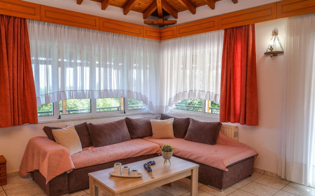 Villa Mitzelos