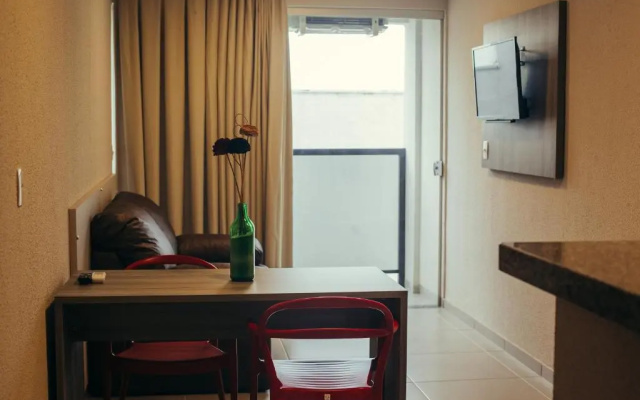 103 Hotel & Flats