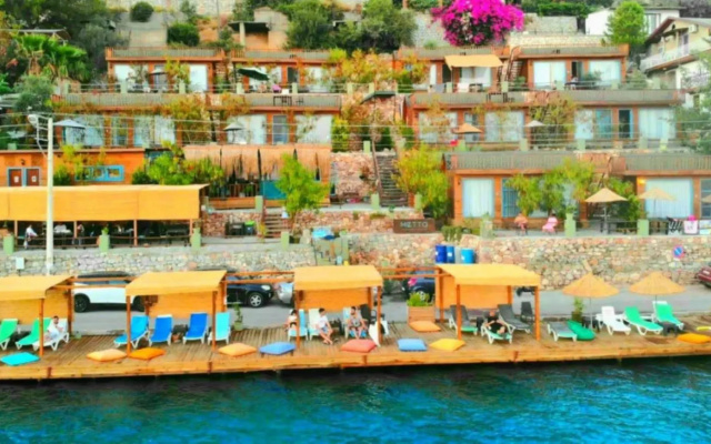 Bungalow with Pier, Terrace, View in Bozburun