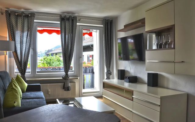 Blue Sky Apartment