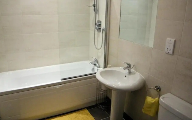 Victoria Street 37, Flat 1